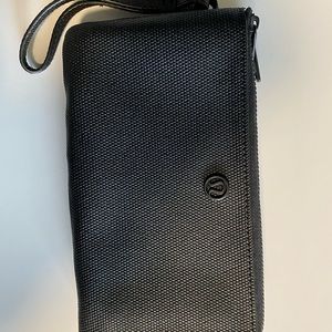 Lululemon Now and Always Pouch